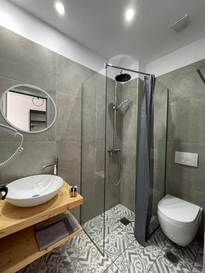 Orchard Retreat Aparthotel Himare Exteriör bild