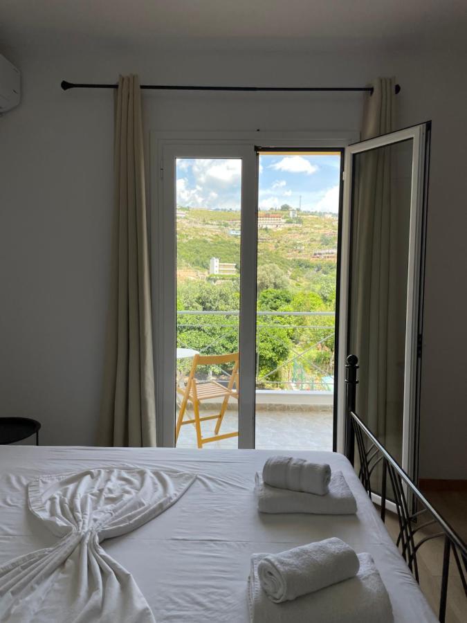 Orchard Retreat Aparthotel Himare Exteriör bild