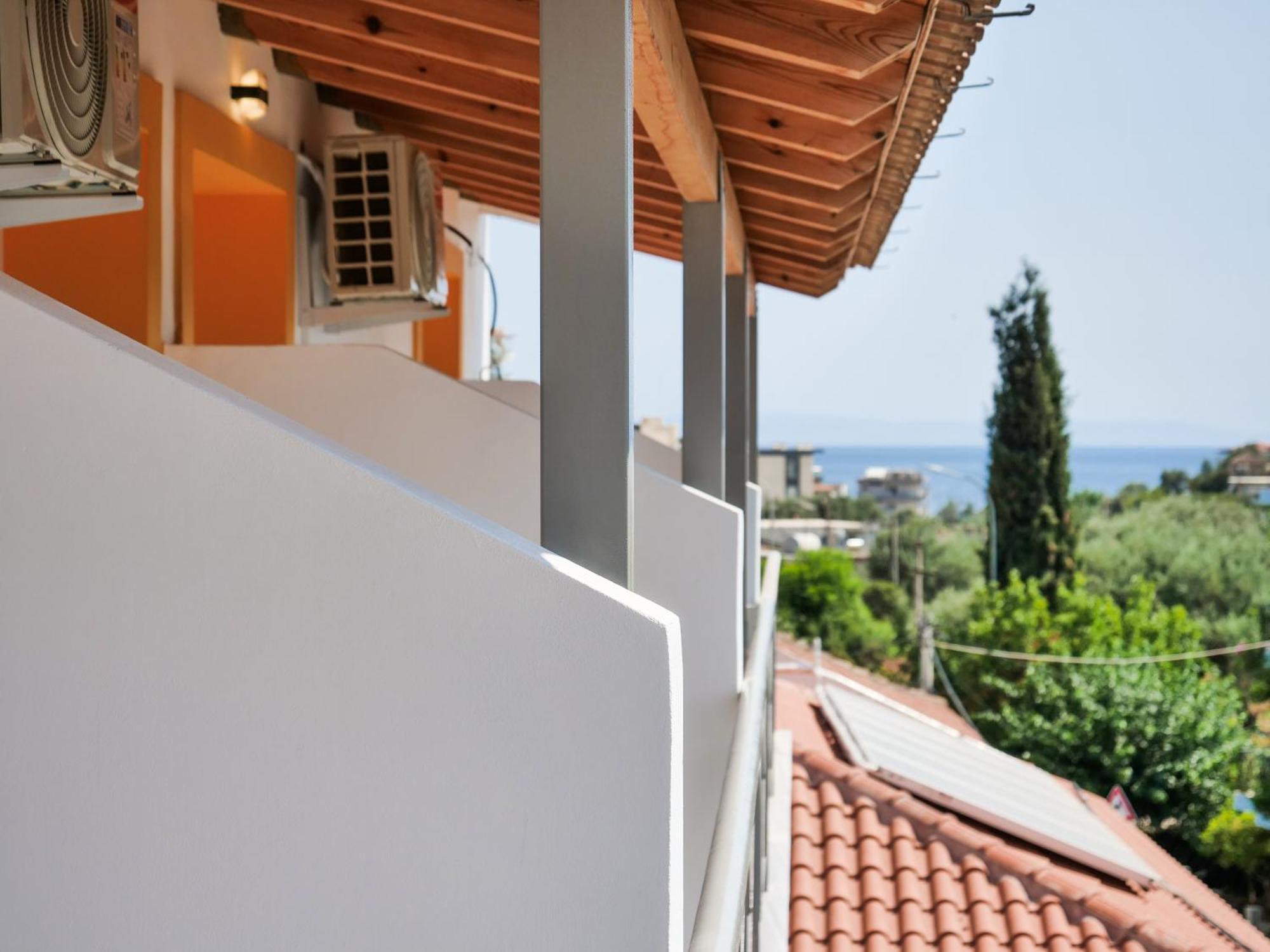 Orchard Retreat Aparthotel Himare Exteriör bild